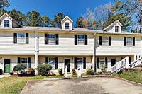 6824 Lakewood Terrace