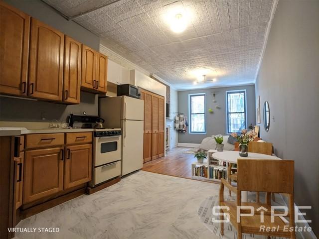 147 Sullivan St in New York, NY - Building Photo - Building Photo