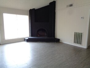 22430 Meadowgate Dr in Spring, TX - Building Photo - Building Photo