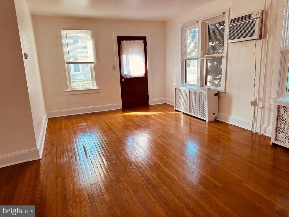 1010 Girard Ave in Swarthmore, PA - Building Photo