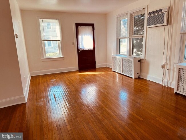 property at 1010 Girard Ave