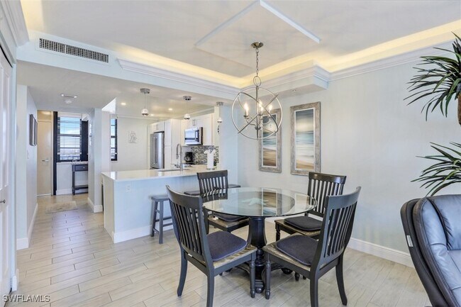 440 Seaview Ct
