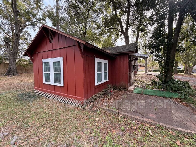 5691 Akra Ave in Jacksonville, FL - Building Photo