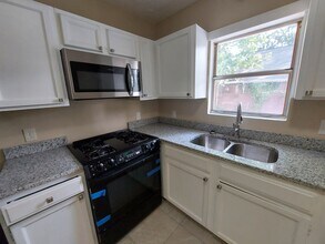 2006 Heidt St in Columbia, SC - Building Photo - Building Photo