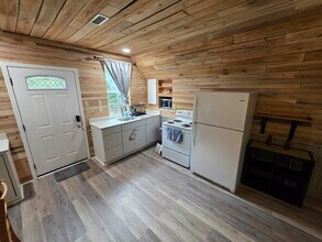 820 Clearview Rd in Cleveland, NC - Building Photo - Building Photo