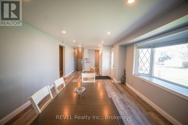 property at 8685 Roosevelt Ave