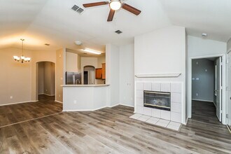 5528 Spring Ridge Dr in Watauga, TX - Building Photo - Building Photo