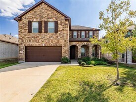 808 Adair Dr in Krugerville, TX - Building Photo