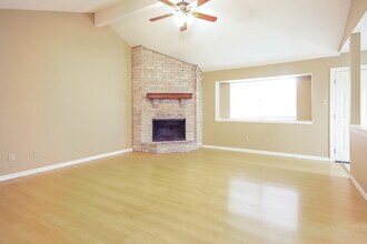 16530 Quail Park Dr in Missouri City, TX - Building Photo - Building Photo