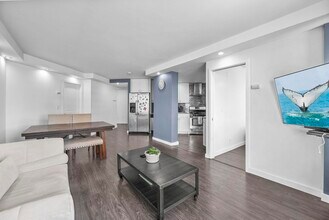 7002 JFK Blvd E-Unit -21B in West New York, NJ - Building Photo - Building Photo