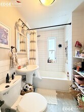 5 Weitz St, Unit 1 in Boston, MA - Building Photo - Building Photo