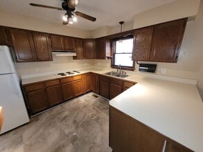 1049 Halls Creek Rd in Elizabeth City, NC - Building Photo - Building Photo