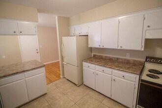 2309 Highland Dr in Columbia, MO - Building Photo - Building Photo