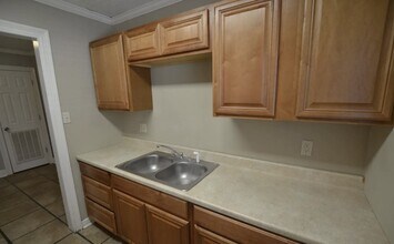 1017 Seville Ave, Unit A in Baker, LA - Building Photo - Building Photo