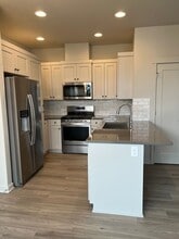 2512 NW Spruce Cone Ln in Redmond, OR - Building Photo - Building Photo