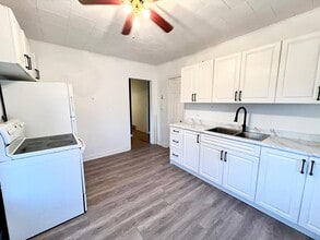 24 Murray St in Chatham, ON - Building Photo - Building Photo