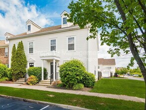 3679 Bracknell Forest Dr in Groveport, OH - Building Photo - Building Photo