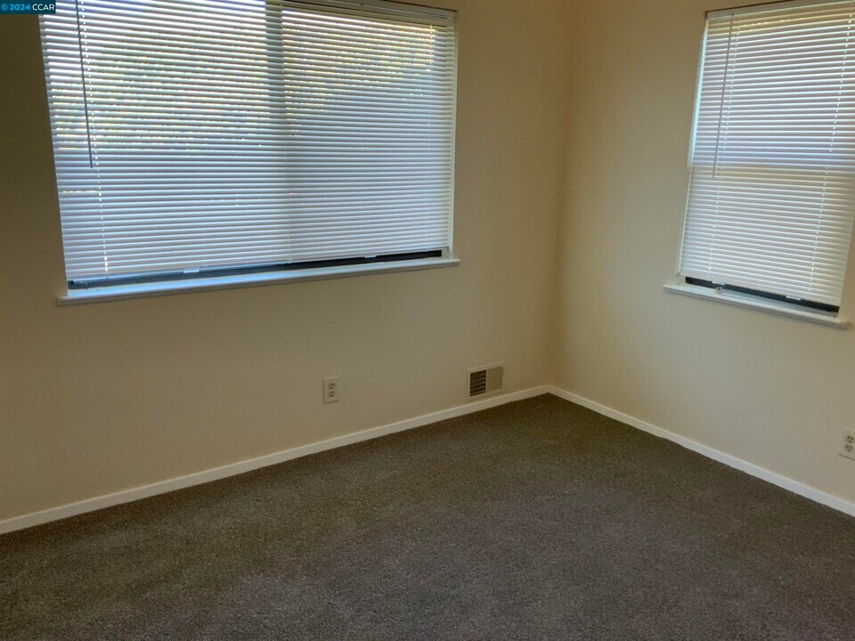 1311 Curtis St in Berkeley, CA - Building Photo