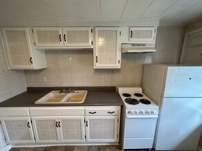 904 Coldwater Rd in Murray, KY - Building Photo - Building Photo