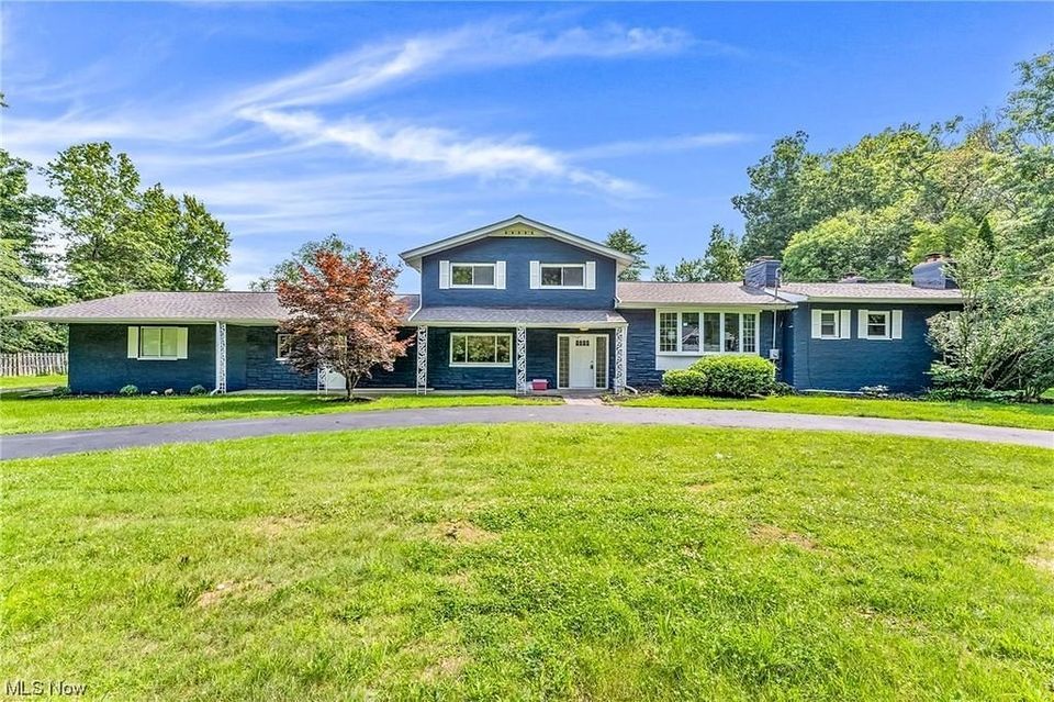 1752 Marwell Blvd in Hudson, OH - Foto de edificio