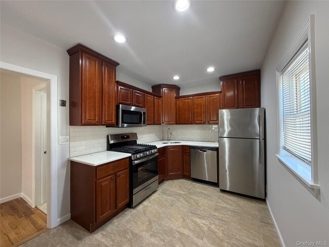 7311 Avenue W in Brooklyn, NY - Building Photo - Building Photo