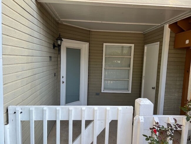 property at 5608 Cottage Hill Rd