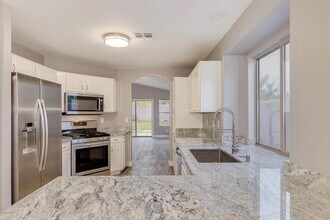 4528 E Mossman Rd in Phoenix, AZ - Building Photo - Building Photo