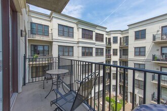 1200 Grand St in Hoboken, NJ - Building Photo - Building Photo