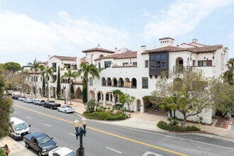 Chapala One in Santa Barbara, CA - Foto de edificio - Building Photo