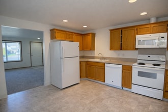 229 Canvasback Dr in Kelso, WA - Building Photo - Building Photo