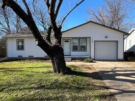 1125 Rancho Dr in Mesquite, TX - Building Photo