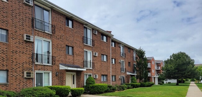 property at 1257 Harding Ave
