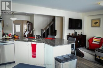 230 Waterbrook Ln in Kitchener, ON - Building Photo - Building Photo