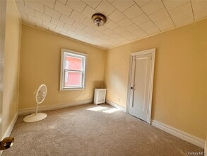 237-18 92nd Rd in Queens, NY - Building Photo - Building Photo