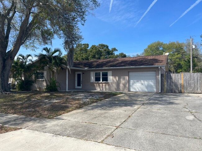 3880 Essex St in Titusville, FL - Building Photo - Building Photo