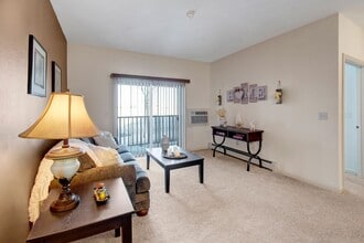 Prairie Pines at the Ridge in Williston, ND - Building Photo - Building Photo