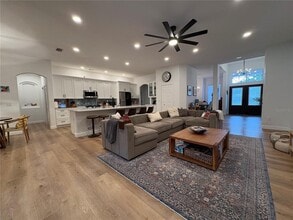 10413 Canary Isle Dr in Tampa, FL - Building Photo - Building Photo