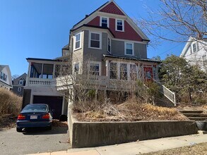 137 Prospect Ave in Quincy, MA - Building Photo - Building Photo