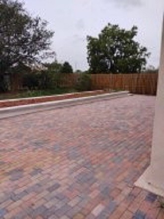 17369 SW Lee Blvd in Cache, OK - Building Photo