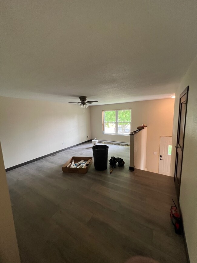 505 Evergreen Dr in Holmen, WI - Building Photo - Building Photo