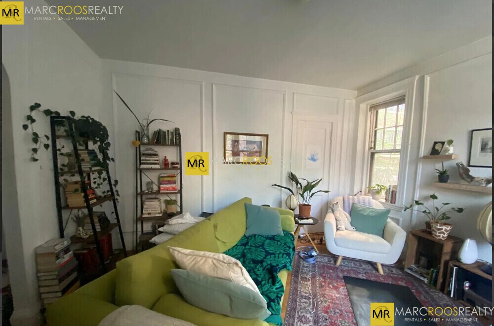 9 James St, Unit James St in Brookline, MA - Foto de edificio