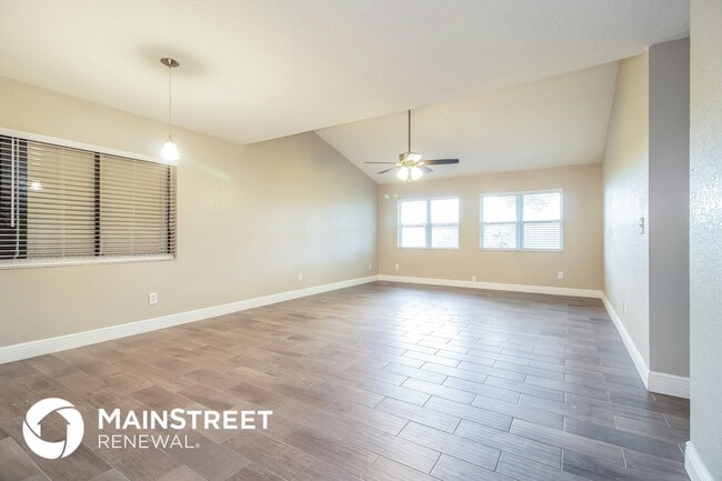 302 Blue Jacket Ln in Orlando, FL - Building Photo - Building Photo