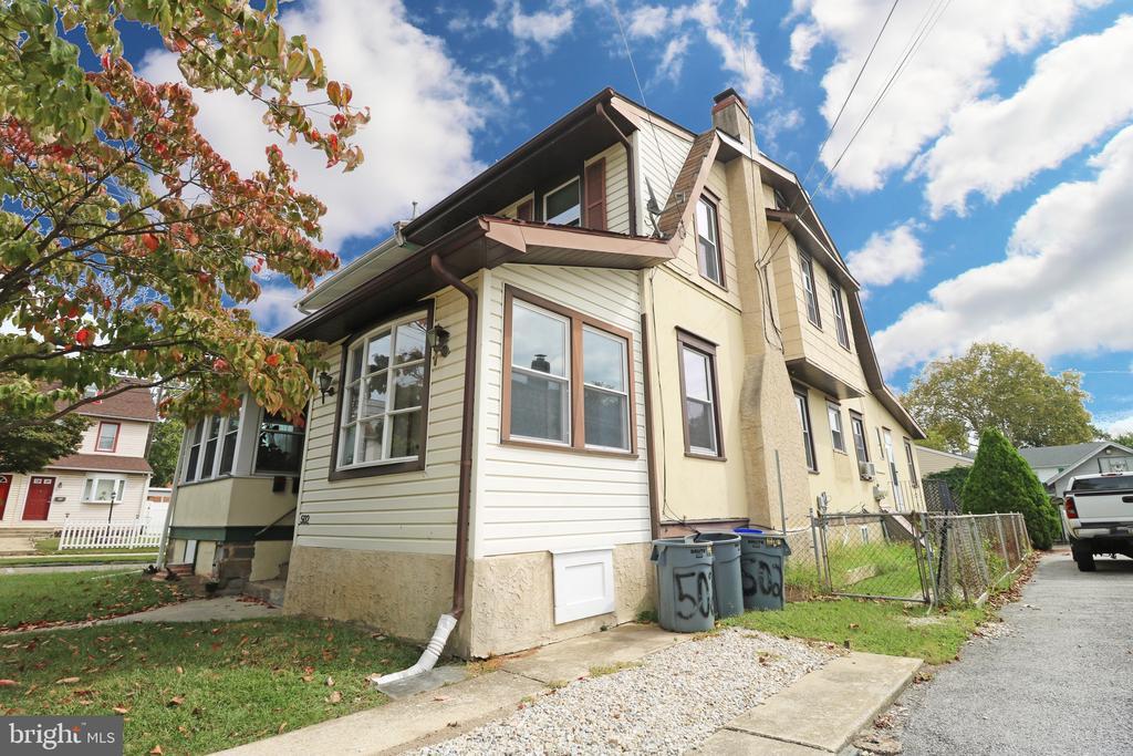 502 11th Ave in Prospect Park, PA - Building Photo
