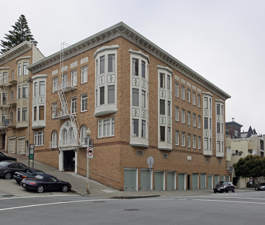 2755 Webster St in San Francisco, CA - Building Photo