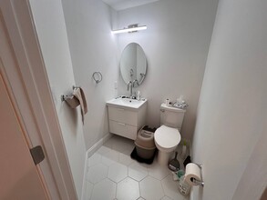9 Taverngreen Ct in Baltimore, MD - Building Photo - Building Photo