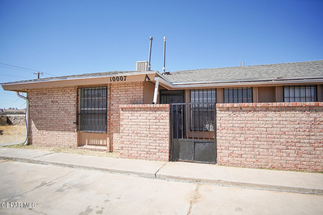 10007 Caribou Dr in El Paso, TX - Building Photo