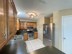 209 Avenue L in Lubbock, TX - Building Photo - Building Photo