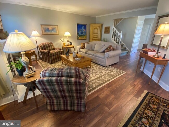 property at 5 Kanon Ct
