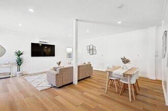 3322 Darby Ln in Denton, TX - Building Photo - Building Photo