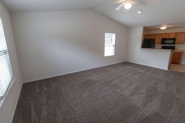 3300 E St Charles Rd in Columbia, MO - Building Photo - Building Photo